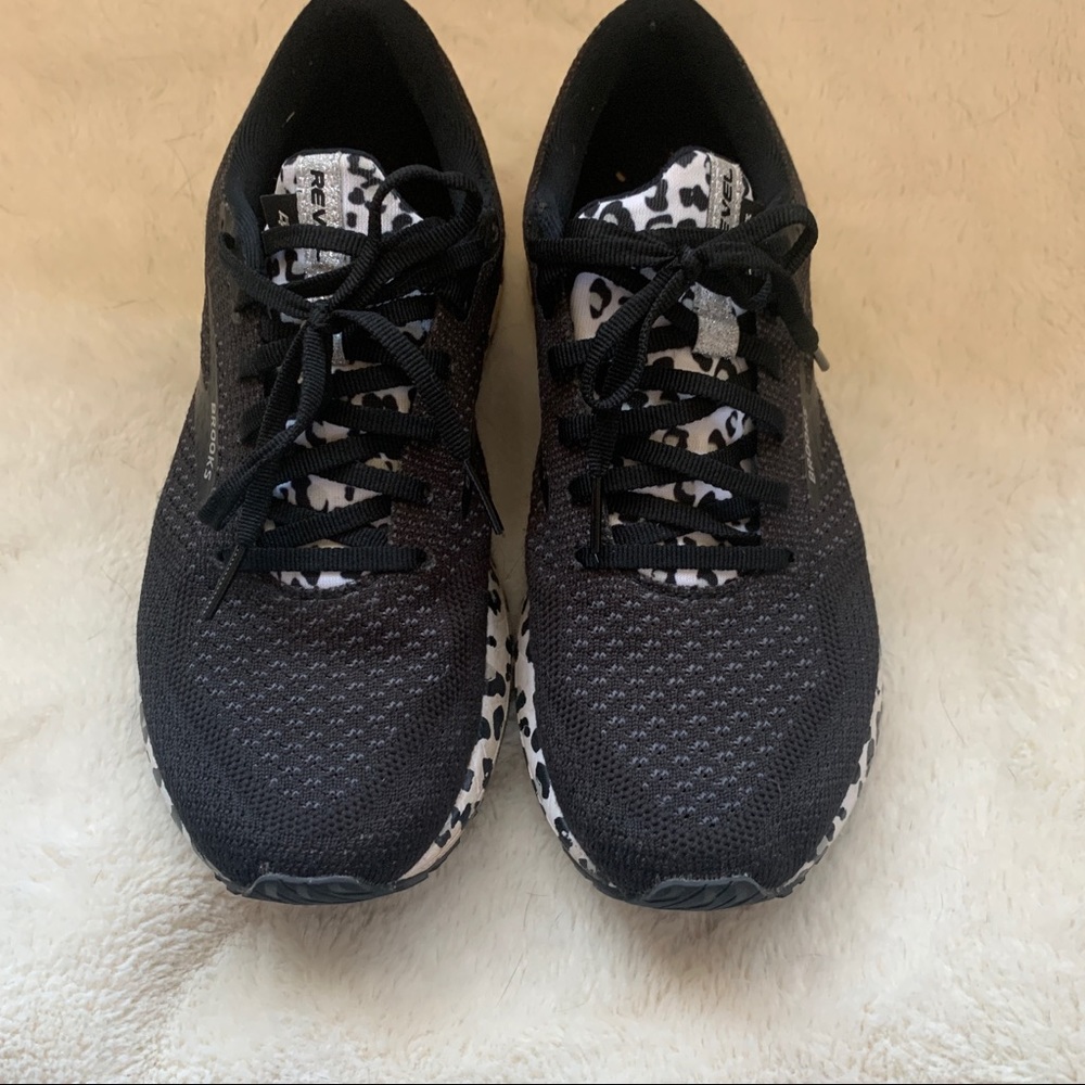 Brooks revel tennis shoe- cheetah print